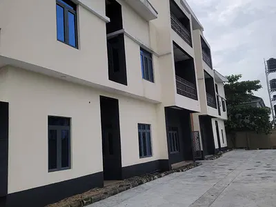 Luxury and Standard 3 Bedroom Apartment with BQ