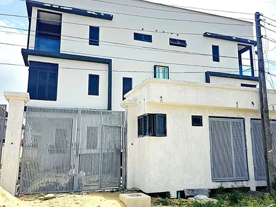 4 Bed Brand New Self Compound Duplex Off Admiralty Main Lekki Phase1 P