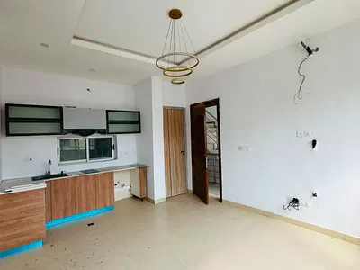 2 Bedroom Apartment with Gym, Pool, Elevator