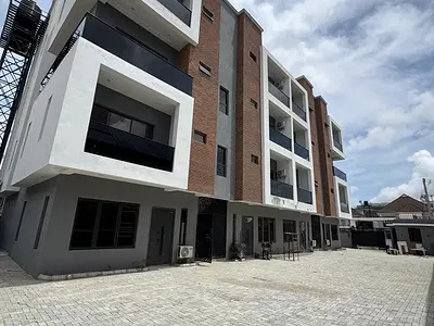 Prestigious 3-Bedroom Maisonette with BQ in a Secure Estate