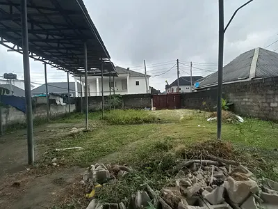 4 Bedroom Detached Duplex on 1 ½ Plots