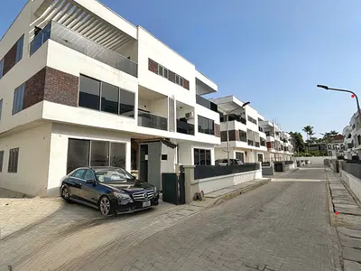Spacious 4 Bedroom Semidetached Duplex with BQ & Pool