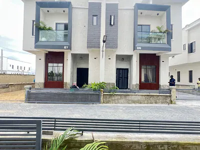 Contemporary 3 Bedroom Semi Detached Duplex with En-Suite Rooms