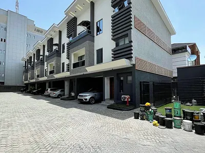 4 Bedroom Terrace Duplex with En-Suite Rooms & Pool