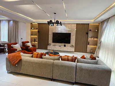 Luxurious 3/4 Bedroom Maisonette
