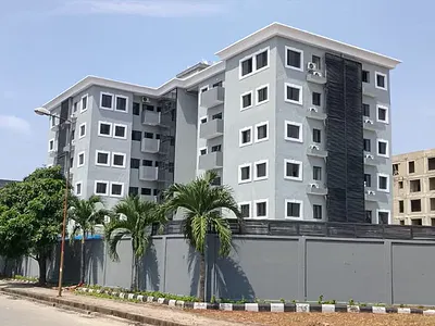 Spacious 3 Bedroom Flat