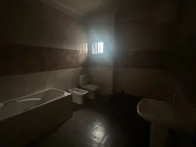 Massive 3 Bedroom Apartment