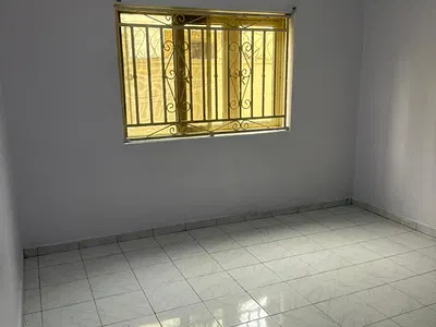 Selfcon for Rent
