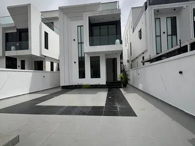 5 Bedroom Duplex +BQ, Swimming Pool, Gym, Cinema and Rooftop Terrace