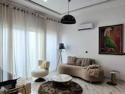 Luxury 2 Bedroom Fully Furnished Apartment