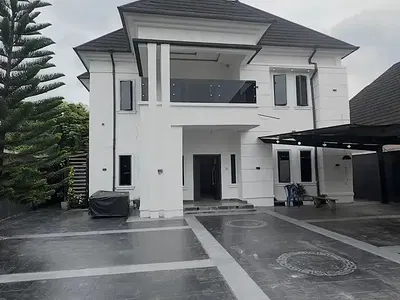American Standard 6 Bedroom Duplex with Federal Light