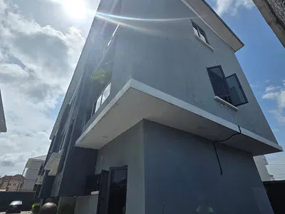 Beautiful 4 Bedroom Terrace Duplex with a BQ on 2 Floors