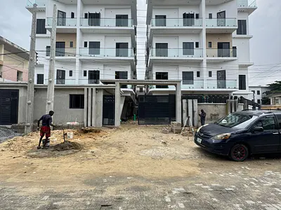 Brand New 1 & 2 Bedroom Apartments with Pool, Gym in Lekki