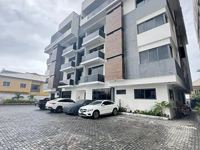 Spacious 3 Bedroom Apartment with BQ & Elevator for Rent in Lekki