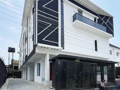 Serviced 2 Bedroom Apartment