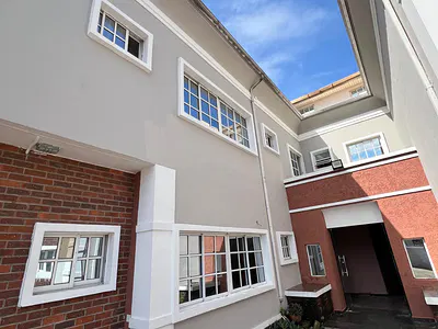 Super-Spacious 3-Bedroom Flat with BQ, Swimming Pool, Rooftop Lounge...
