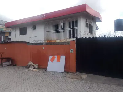 A Well Maintained 3 Bedroom Duplex (Self Compound) in a Tarred Commerc