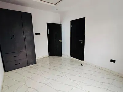 Newly Built 3 Bedroom Apartment with BQ