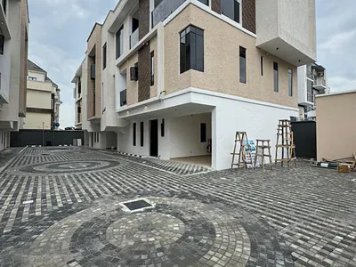 Family-Friendly 4 Bedroom Terrace Duplex with Maid's Room in Lekki