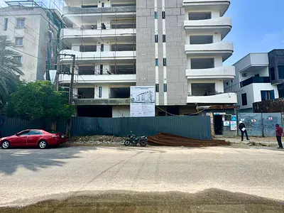 Spacious 2 & 3 Bedroom Apartments with BQ, Rooftop Lounge & Suspended
