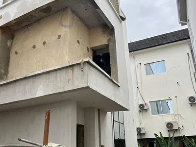5 Bedroom Detached Duplex at Lekki Phase 1