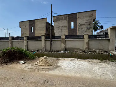 Exquisite 4 Bedroom Terrace Duplex