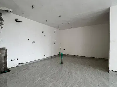 Spacious 2 Bed with Good Light Exposure and Facilities