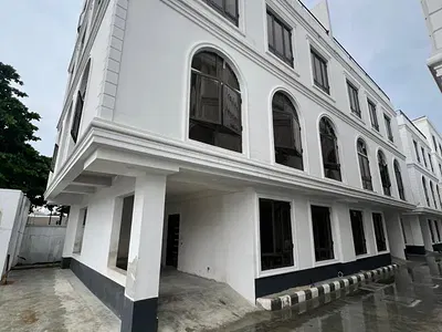 4 Bedroom Semi Detached Duplex + Ante Room, BQ + Rooftop Terrace*