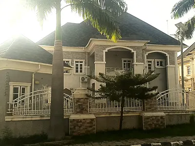 5 Bedroom Detached Duplex with Separate BQ