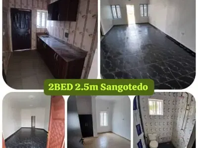 Clean 2 Bedroom Flat