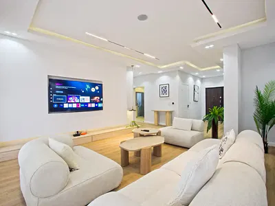 3 Bedroom Waterfront Apartment
