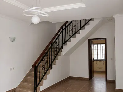 2bedroom Duplex with Kitchen
