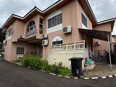 Fully Furnished 2 Bedroom Apartment with Premium Amenities