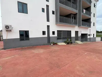 Massive One Bedroom Apartment in a Secure Environment