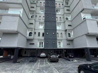 Investment Worthy 2 Bedroom Apartment and Elevator, Gym House, Perfect