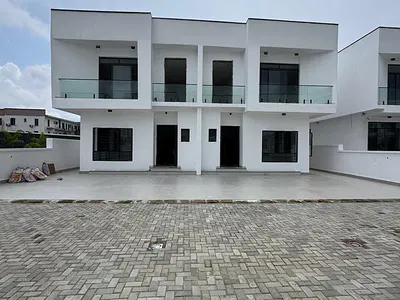 Best Value 4 Bedroom Semi Detached Duplex + Swimming Pool Within an E