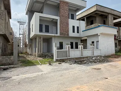 6-Bed Fully-Detached Duplex