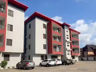 Fully Furnished 3 Bedrooms Apartment