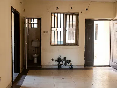 A Spacious 2 Bedroom Ground Floor in a Good Location in Gbagada
