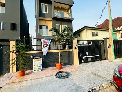 Newly Built 5 Bedroom Fully Detached Duplex with a Room BQ