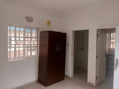 Classic Clean Spacious Self Contain Apartment