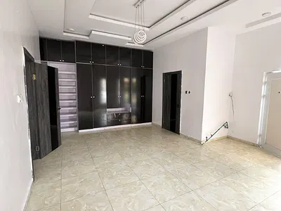 Beautiful and Standard Master Bedroom Apartment