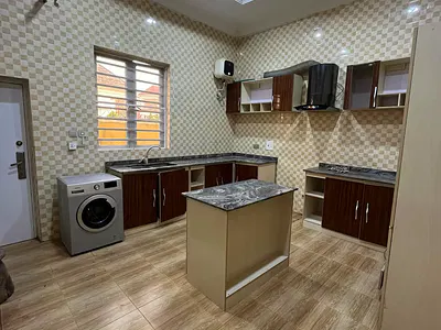 Room Shared Kitchen Upstairs