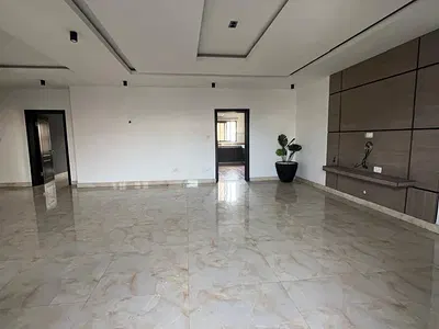 3bedroom Apartment with BQ