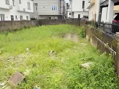 Distress 400SQM Bare-Land Fenced Land Available