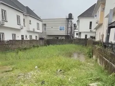 400SQM of Fenced Bareland