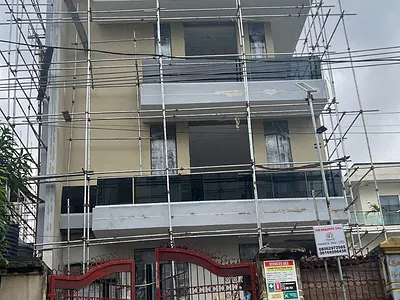 Luxury 5 Bedroom Apartment with a BQ