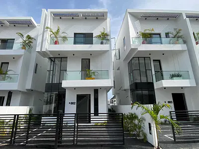 5bedroom Detached Duplex with Swimming Pool, BQ