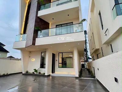 5 Bedroom Detached Duplex