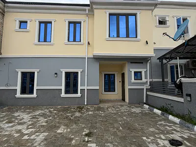 4 Bedroom Duplex